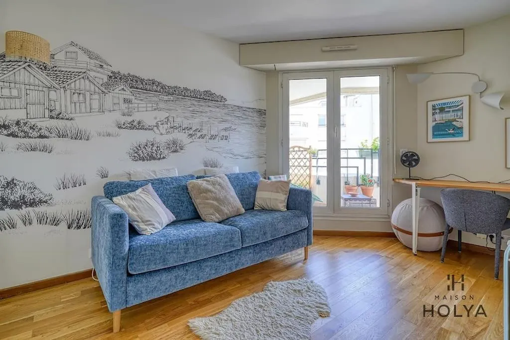 Le Retro - A Bastille - 170C Paris Apartment